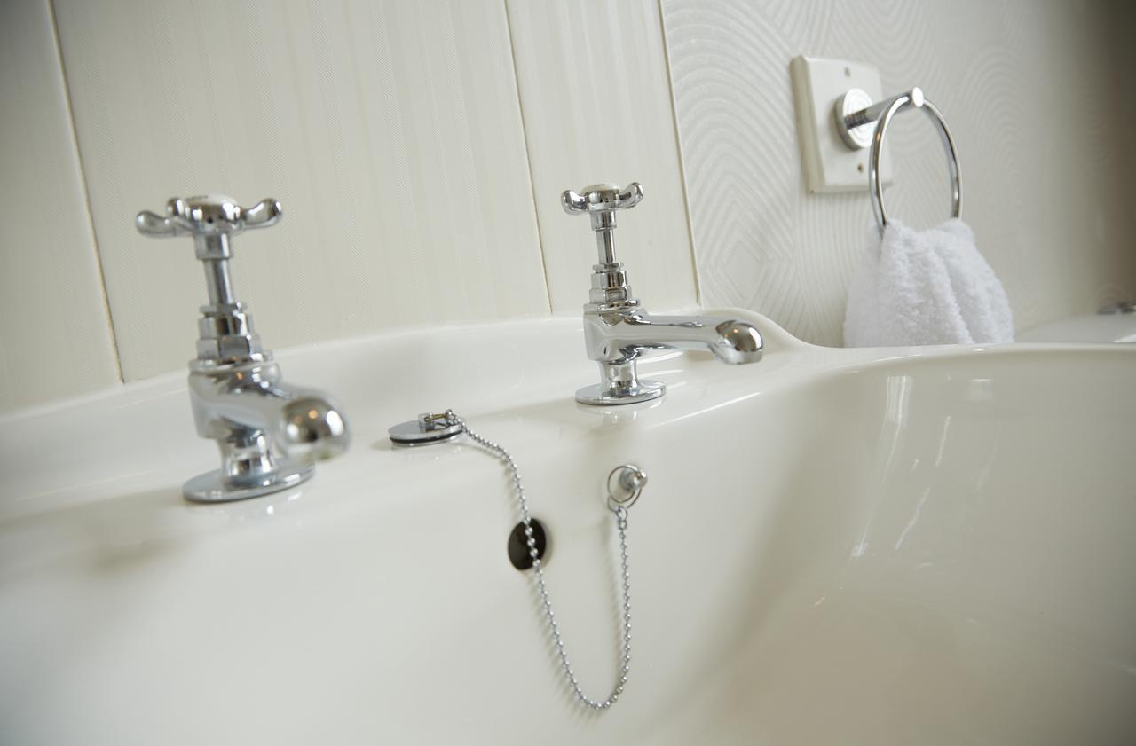 Lower Drayton Farm B&B Stafford Extérieur photo