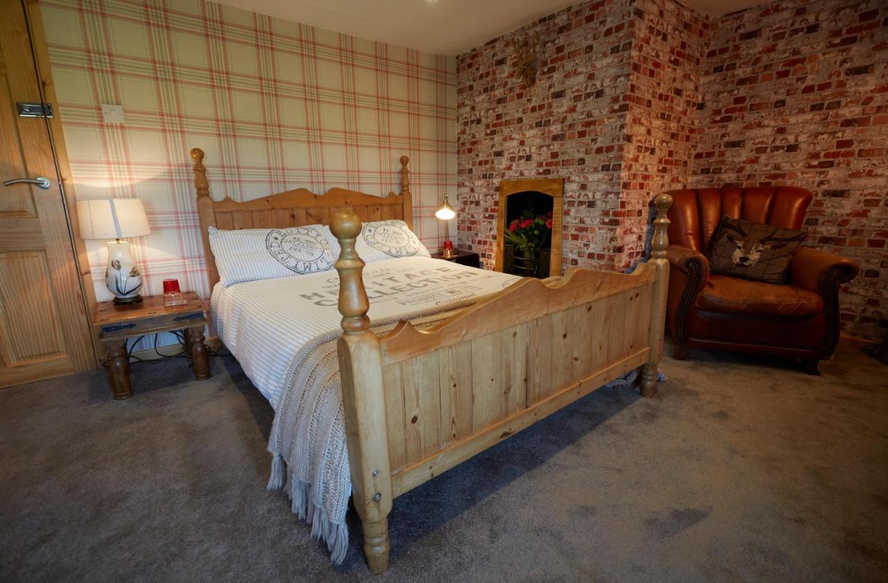Lower Drayton Farm B&B Stafford Extérieur photo