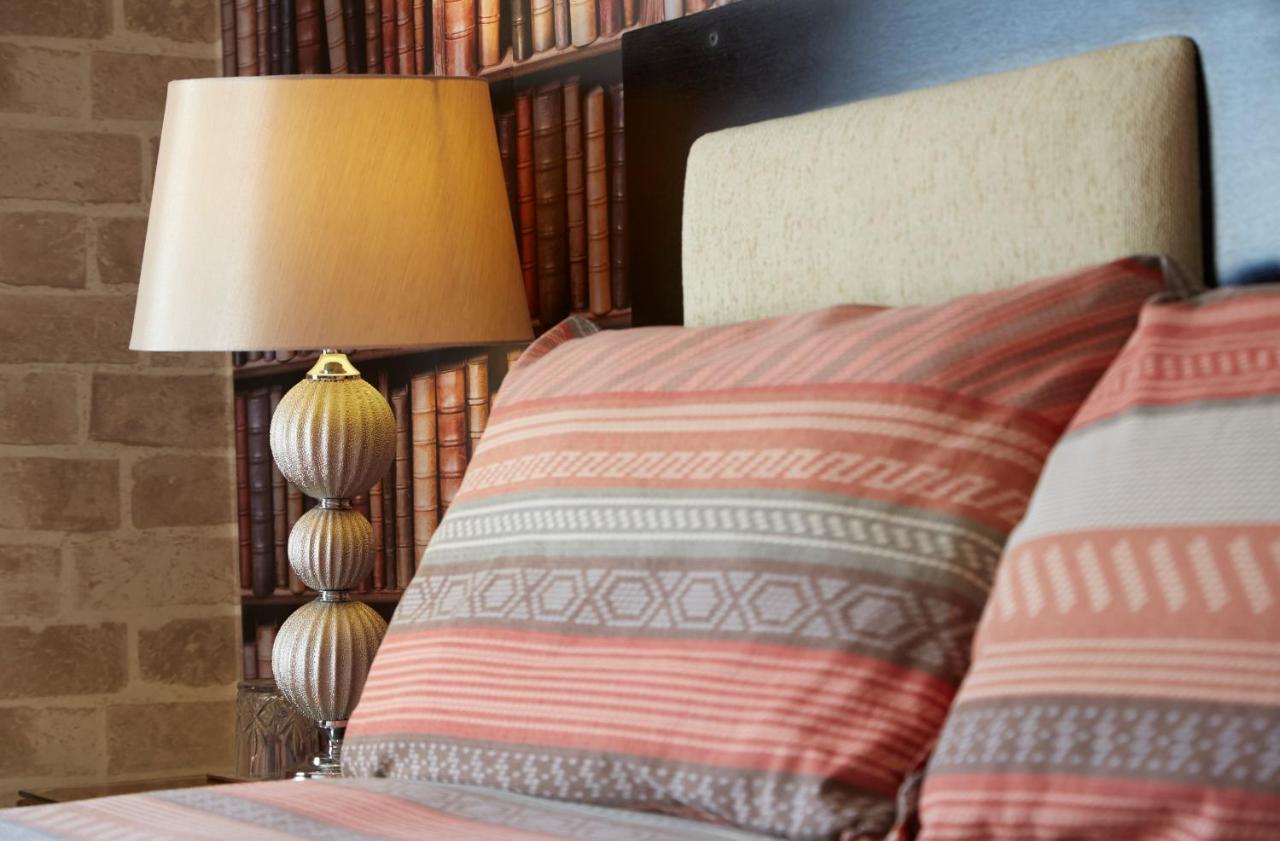Lower Drayton Farm B&B Stafford Extérieur photo